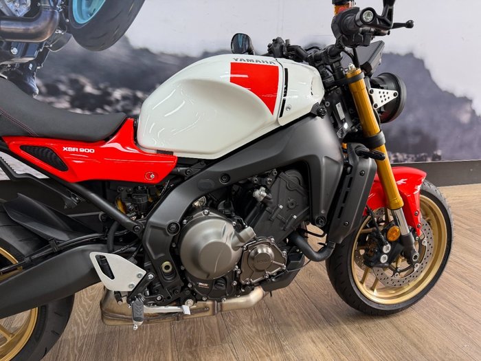 2025 Yamaha XSR900 (MTM890A) WHITE