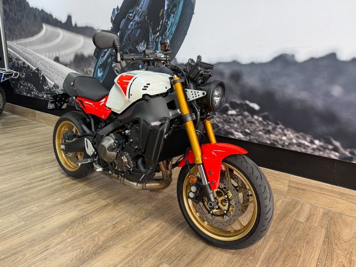 2025 Yamaha XSR900 (MTM890A) WHITE