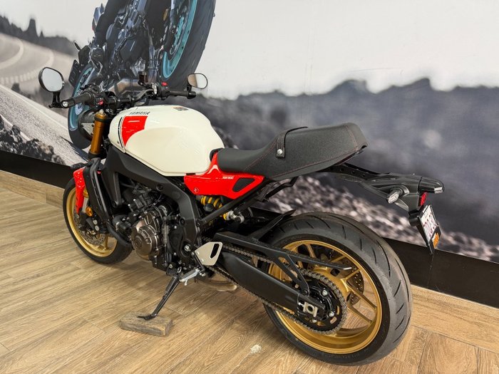 2025 Yamaha XSR900 (MTM890A) WHITE