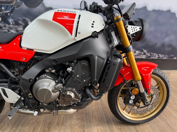 2025 Yamaha XSR900 (MTM890A) WHITE