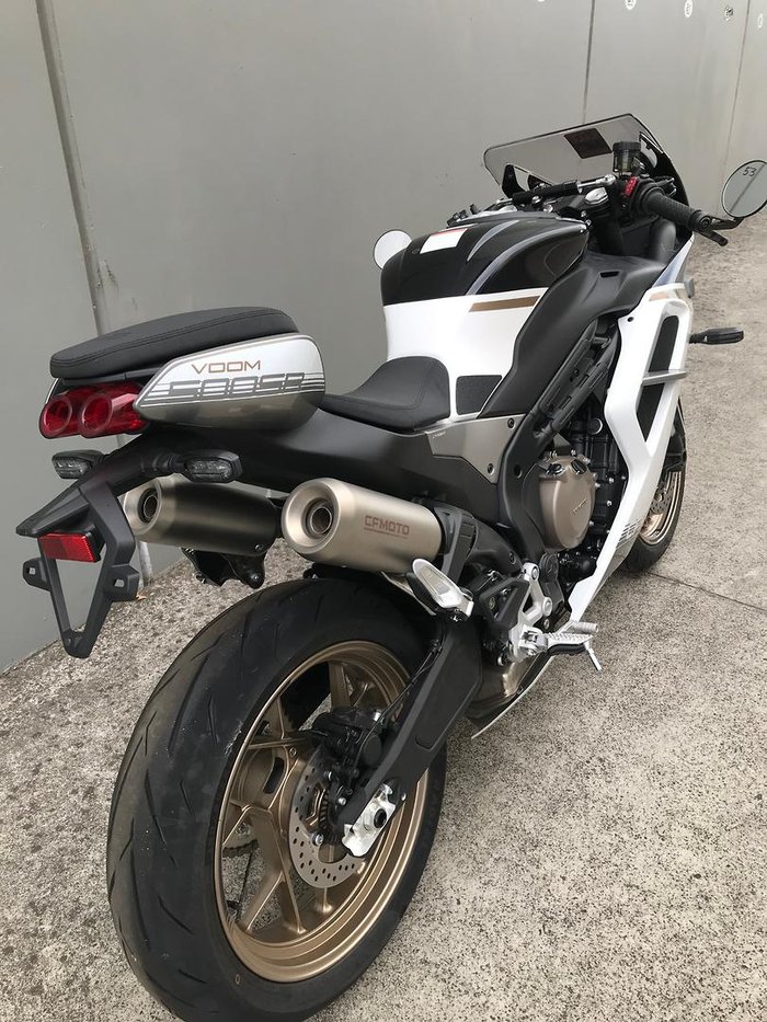 2025 CFMOTO 500 SR Voom