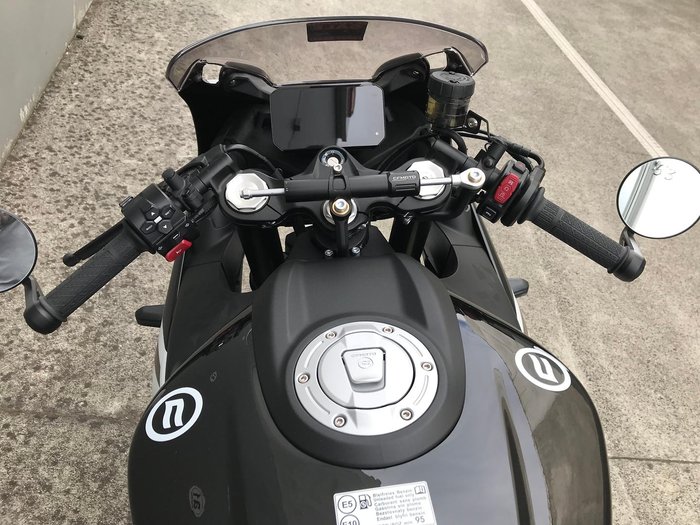 2025 CFMOTO 500 SR Voom