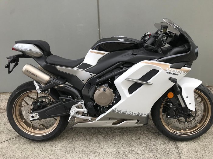 2025 CFMOTO 500 SR Voom