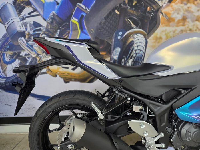 2025 Yamaha YZF-R3 WHITE