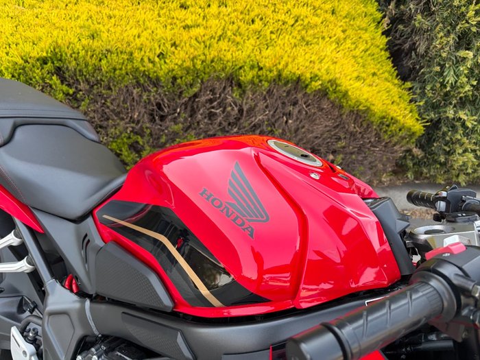 2023 Honda CBR650R Red
