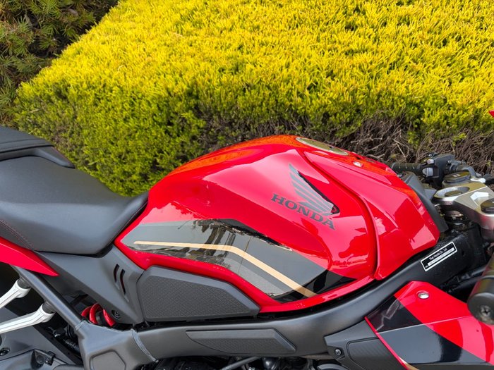 2023 Honda CBR650R Red