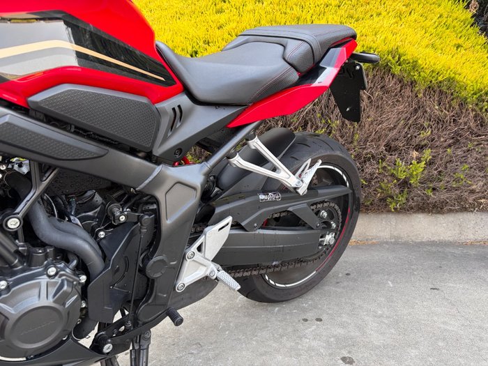 2023 Honda CBR650R Red