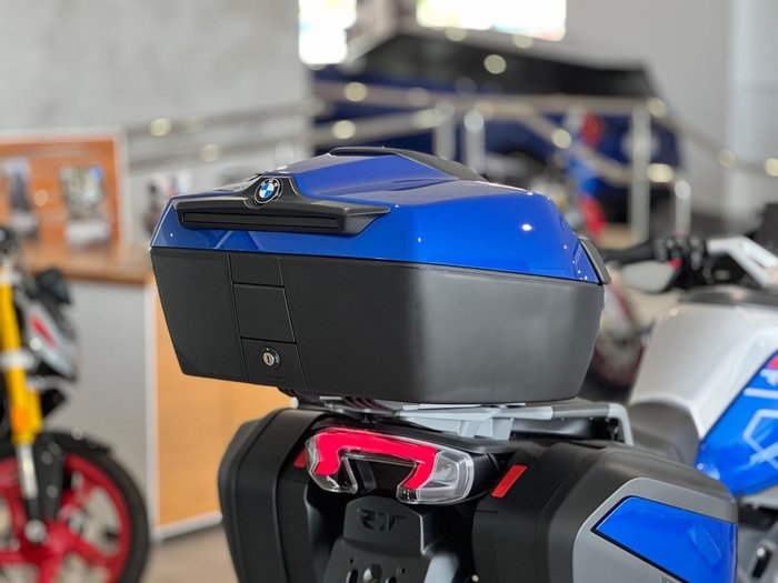 2025 BMW Motorrad R 1300 RT Impulse R 1300 Blue