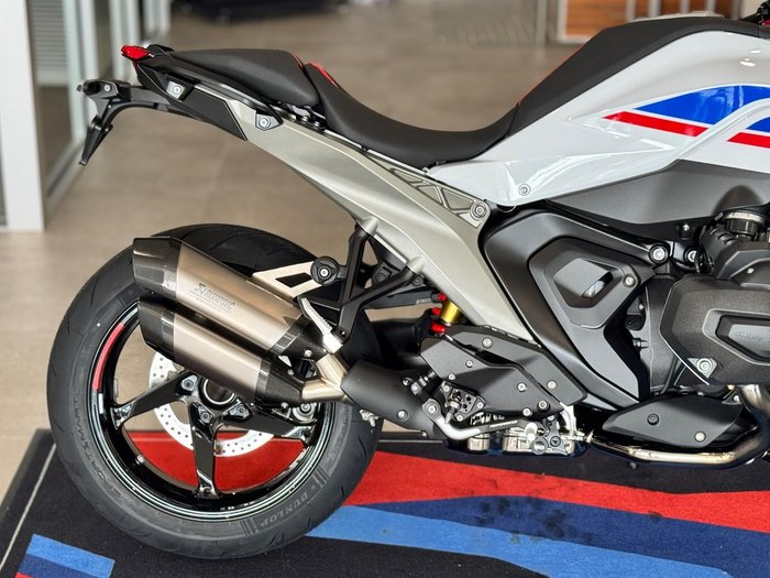 2025 BMW Motorrad R 1300 RS Performance R 1300 White