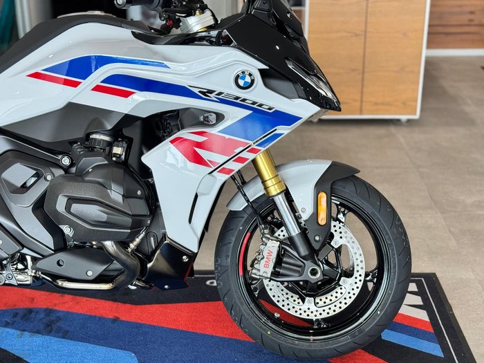 2025 BMW Motorrad R 1300 RS Performance R 1300 White