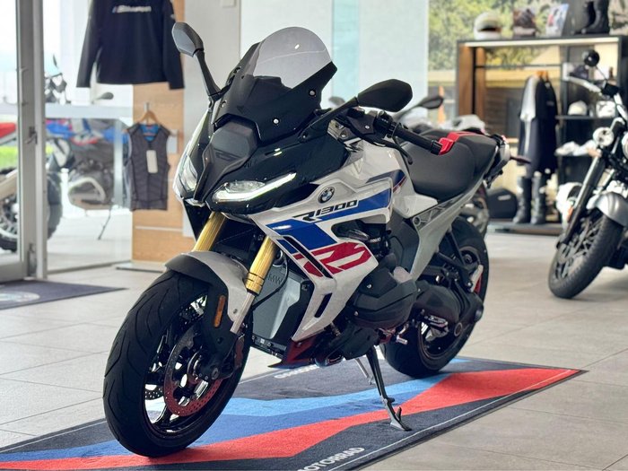 2025 BMW Motorrad R 1300 RS Performance R 1300 White