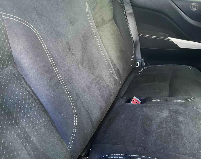 2021 Nissan Navara SL