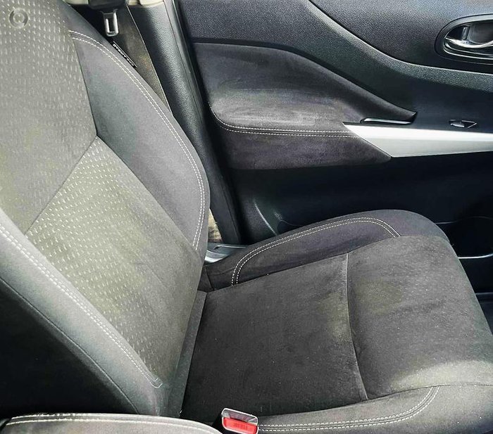 2021 Nissan Navara SL