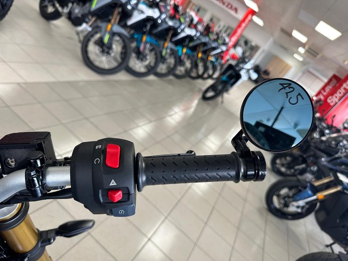 2025 Triumph Speed 400 Speed Four Black