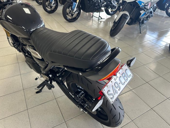 2025 Triumph Speed 400 Speed Four Black