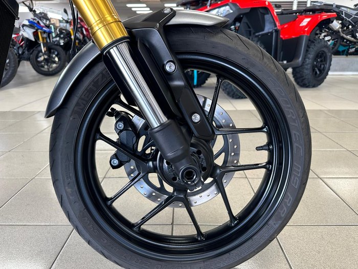 2025 Triumph Speed 400 Speed Four Black