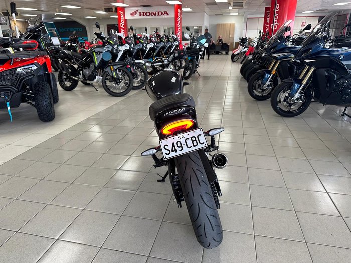 2025 Triumph Speed 400 Speed Four Black