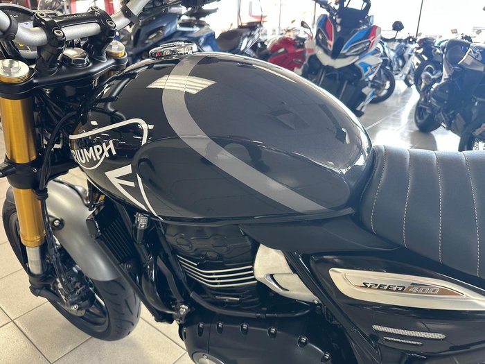 2025 Triumph Speed 400 Speed Four Black