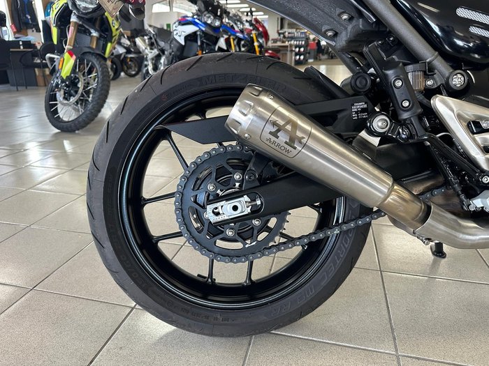 2025 Triumph Speed 400 Speed Four Black