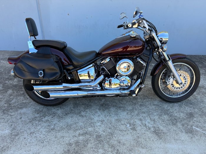 2007 Yamaha XVS1100 V-STAR CUSTOM Red