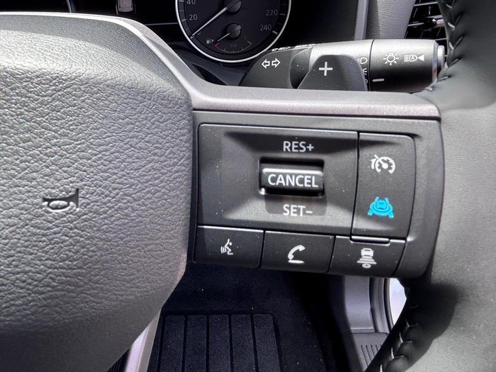 2026 Nissan X-TRAIL ST-L T33 MY26 Champagne Silver