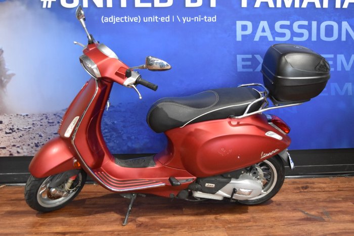 2017 VESPA SPRINT 150ie Red