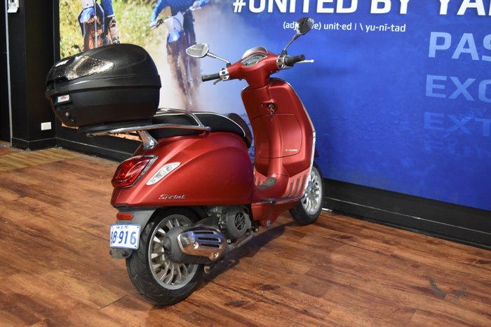 2017 VESPA SPRINT 150ie Red