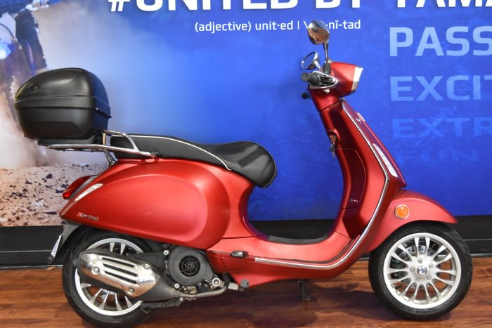 2017 VESPA SPRINT 150ie Red