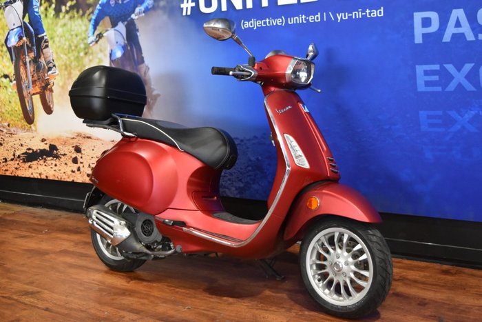 2017 VESPA SPRINT 150ie Red