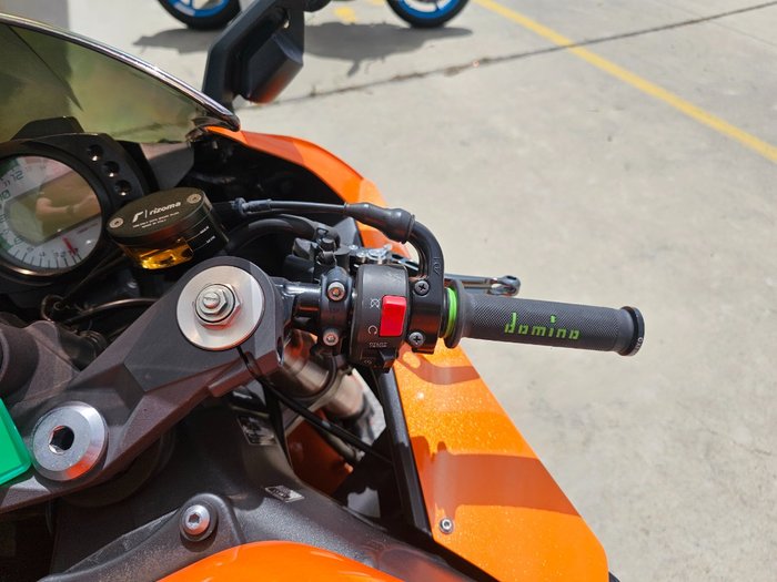 2008 Kawasaki ZX-10R (ZX1000 NINJA) Orange