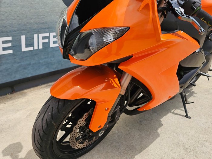 2008 Kawasaki ZX-10R (ZX1000 NINJA) Orange