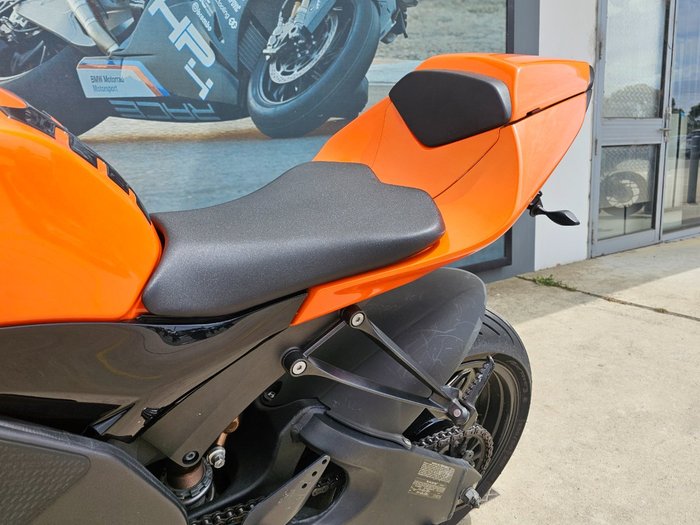 2008 Kawasaki ZX-10R (ZX1000 NINJA) Orange