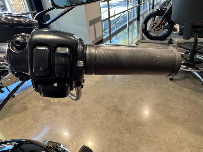 2007 Harley-Davidson Heritage Softail Classic 1584 (FLSTC) Softail Black