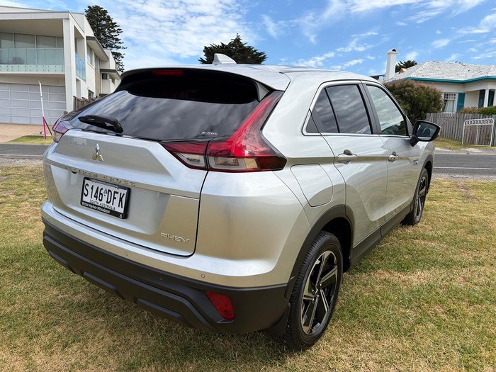 2024 Mitsubishi Eclipse Cross PHEV ES