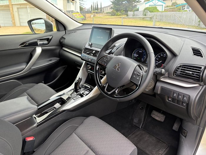 2024 Mitsubishi Eclipse Cross PHEV ES