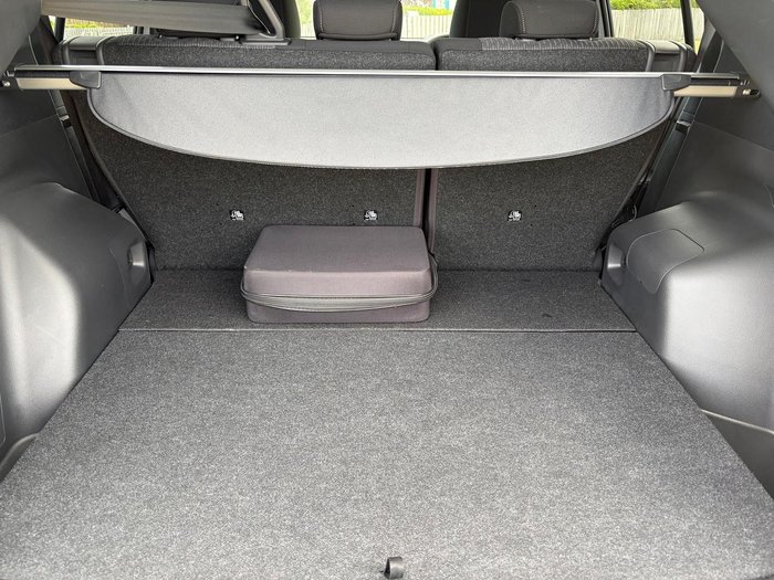 2024 Mitsubishi Eclipse Cross PHEV ES