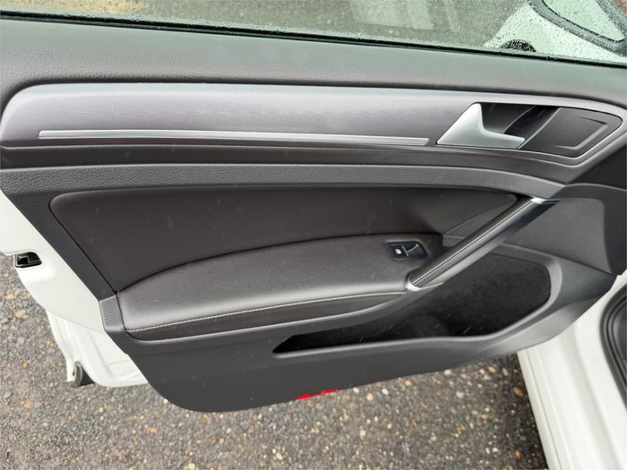 2016 VOLKSWAGEN GOLF 110 TSI HIGHLINE