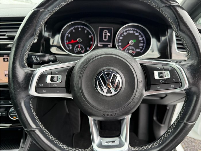2016 VOLKSWAGEN GOLF 110 TSI HIGHLINE