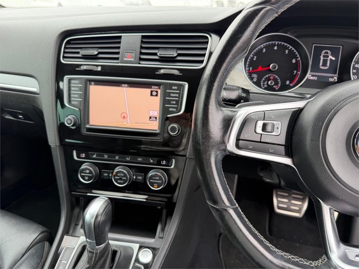 2016 VOLKSWAGEN GOLF 110 TSI HIGHLINE