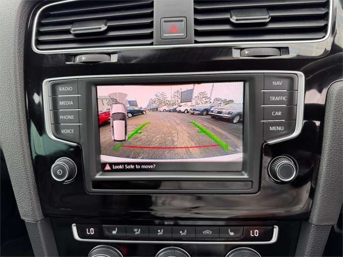 2016 VOLKSWAGEN GOLF 110 TSI HIGHLINE