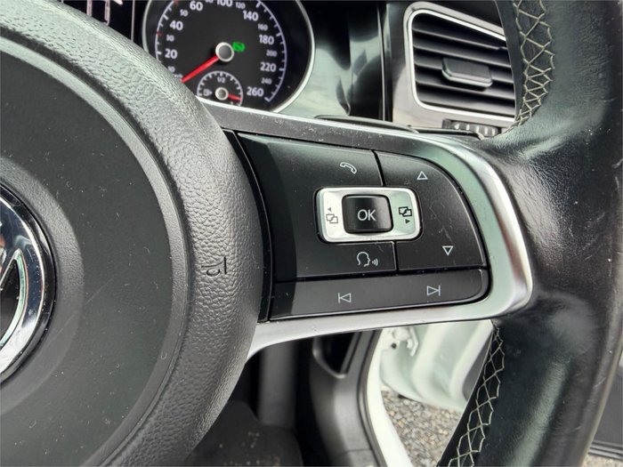 2016 VOLKSWAGEN GOLF 110 TSI HIGHLINE