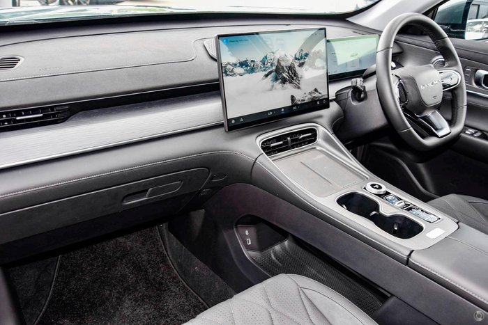 2025 Chery Tiggo 8 Super Hybrid Urban