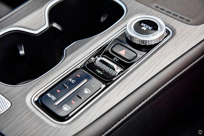 2025 Chery Tiggo 8 Super Hybrid Urban