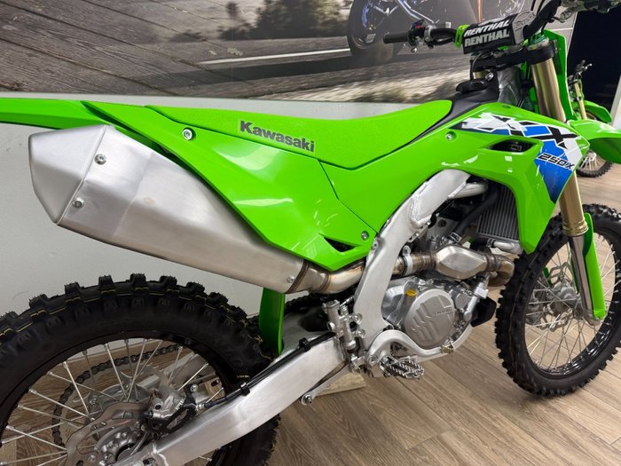 2025 Kawasaki KX250X GREEN