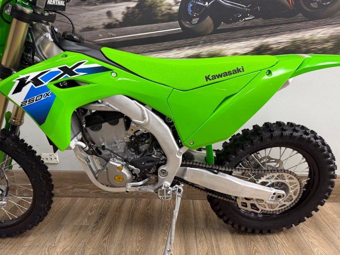 2025 Kawasaki KX250X GREEN
