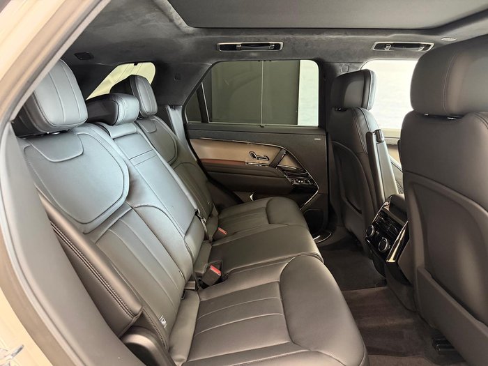 2025 Land Rover Range Rover Sport D350 Dynamic HSE