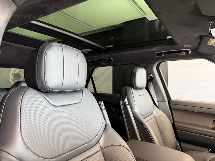 2025 Land Rover Range Rover Sport D350 Dynamic HSE