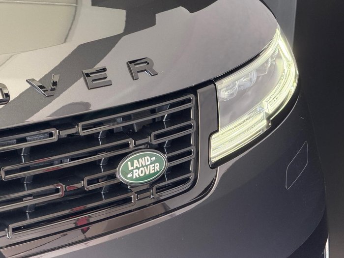 2025 Land Rover Range Rover Sport D250 Dynamic SE