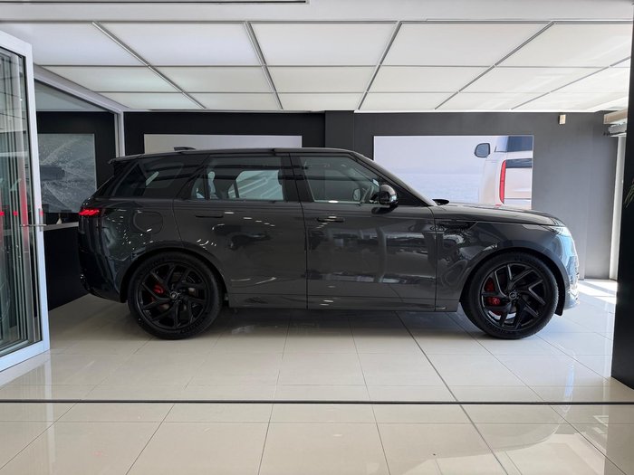2025 Land Rover Range Rover Sport D250 Dynamic SE