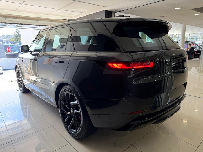 2025 Land Rover Range Rover Sport D250 Dynamic SE